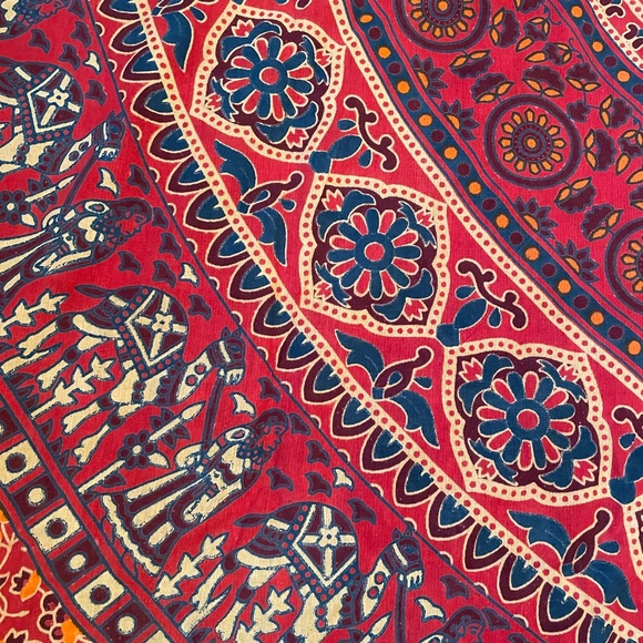 Urban Outfitters Tapestry - Picture 4 of 8